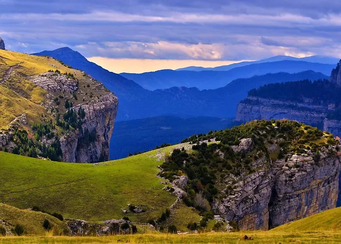 Apartamento Ainsa Lägenhet *